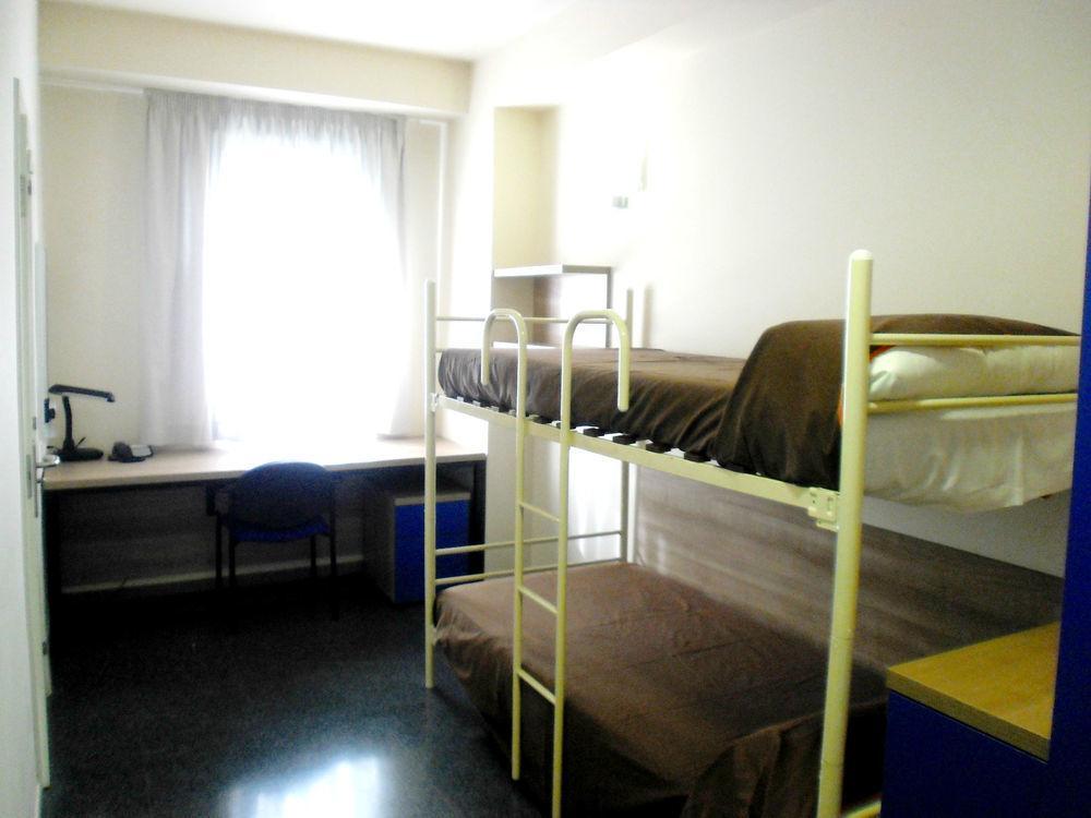 Residencia Universitaria Resa Damia Bonet Valencia Ngoại thất bức ảnh
