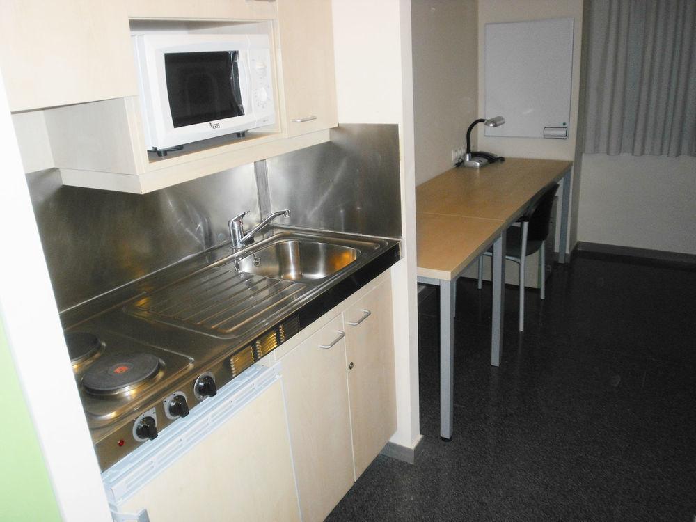 Residencia Universitaria Resa Damia Bonet Valencia Ngoại thất bức ảnh