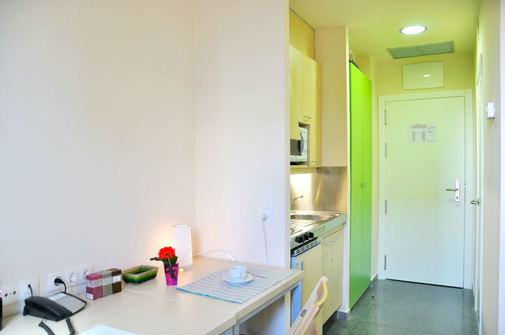 Residencia Universitaria Resa Damia Bonet Valencia Ngoại thất bức ảnh