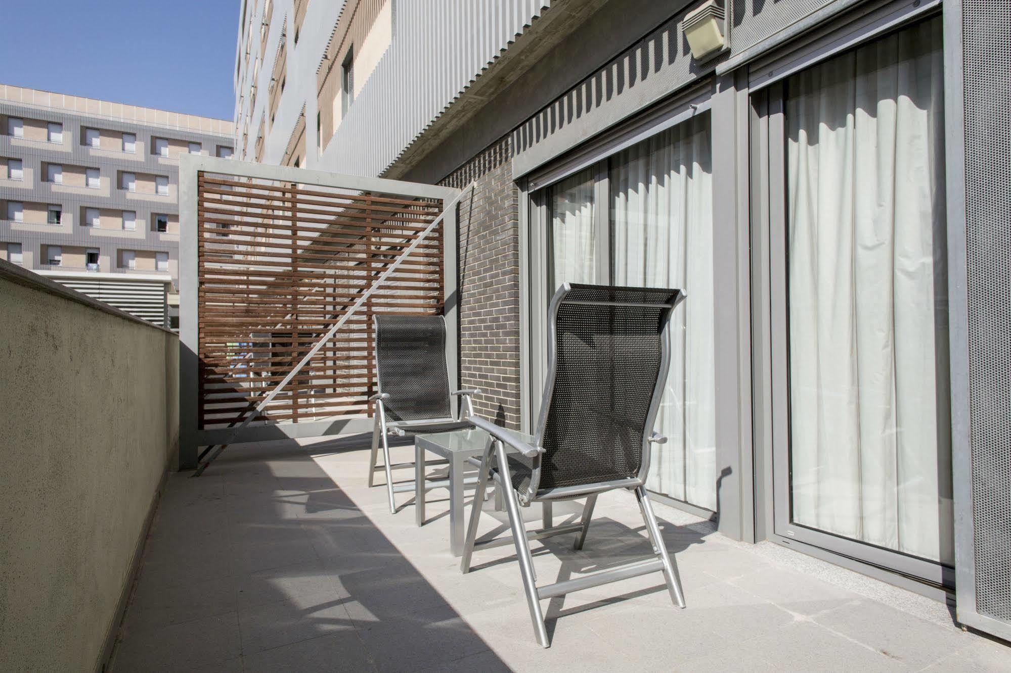 Residencia Universitaria Resa Damia Bonet Valencia Ngoại thất bức ảnh